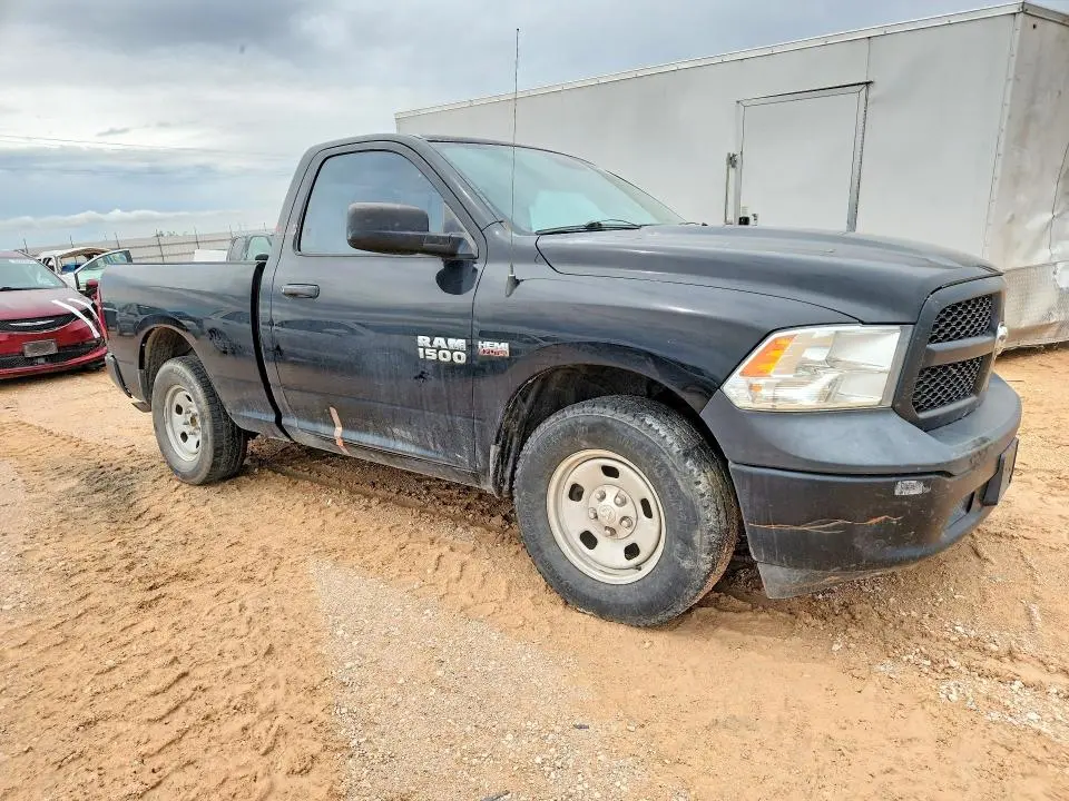 2014 RAM 1500 ST  