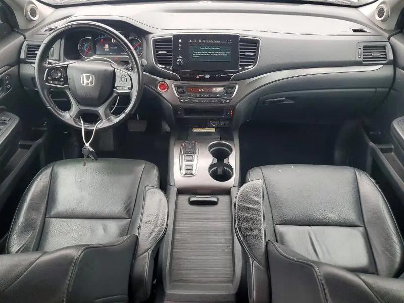 2021 HONDA PILOT SE  