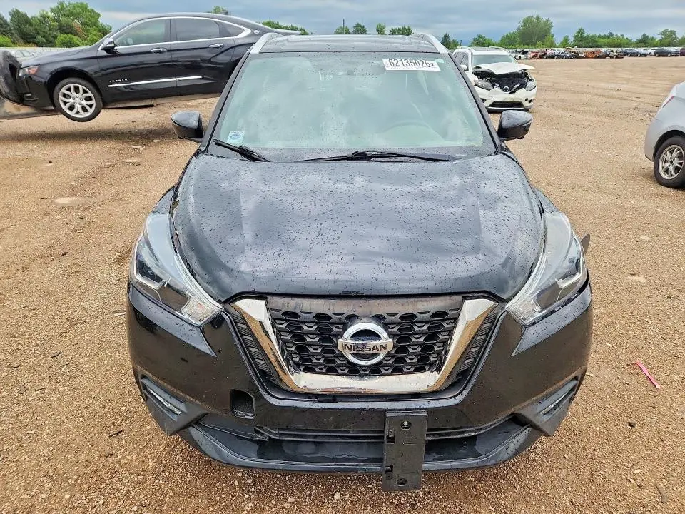 2019 NISSAN KICKS S  