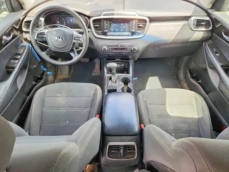 2019 KIA SORENTO LX V6  