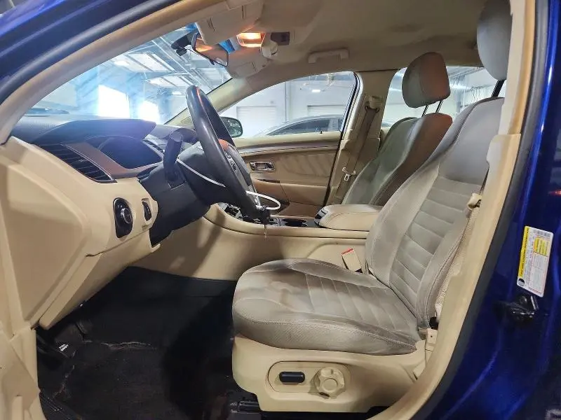 2013 FORD TAURUS SE  