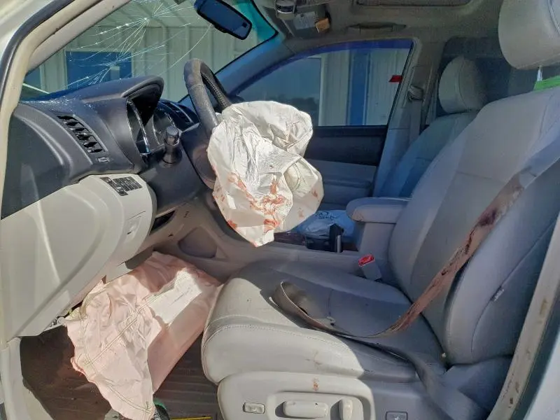 2012 TOYOTA HIGHLANDER LIMITED  