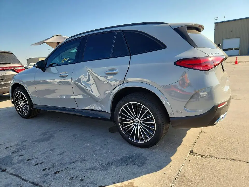 2026 MERCEDES-BENZ GLC 300 4MATIC  