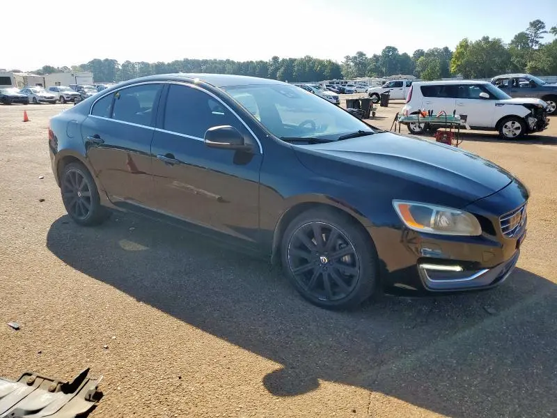 2015 VOLVO S60 PLATINUM  