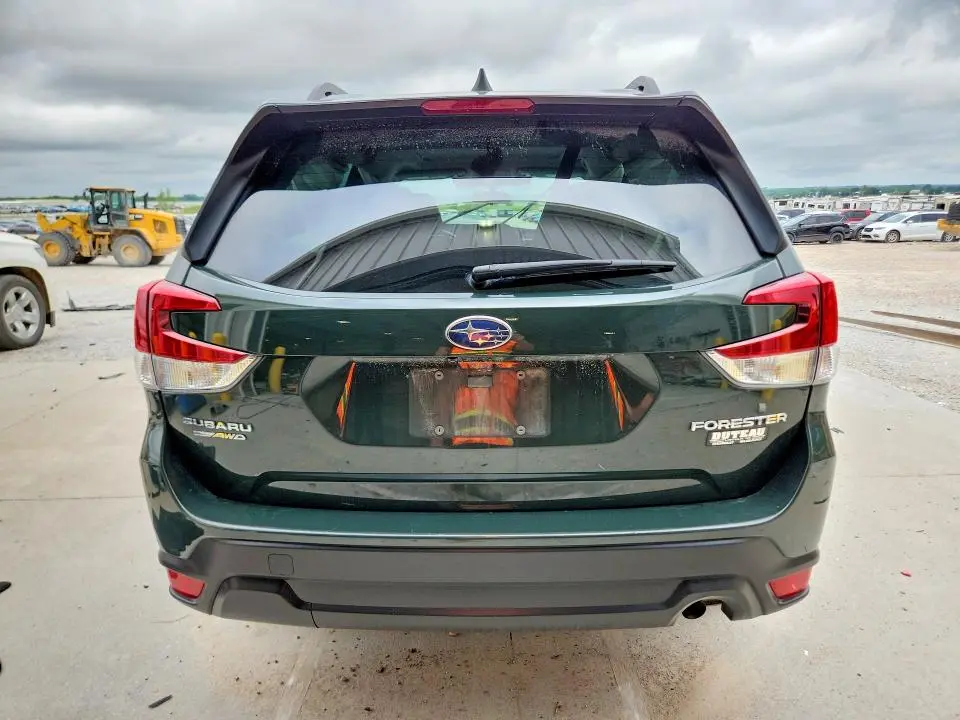 2022 SUBARU FORESTER PREMIUM  