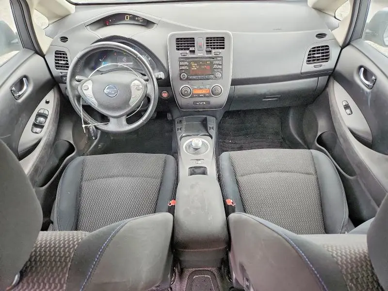 2015 NISSAN LEAF S  