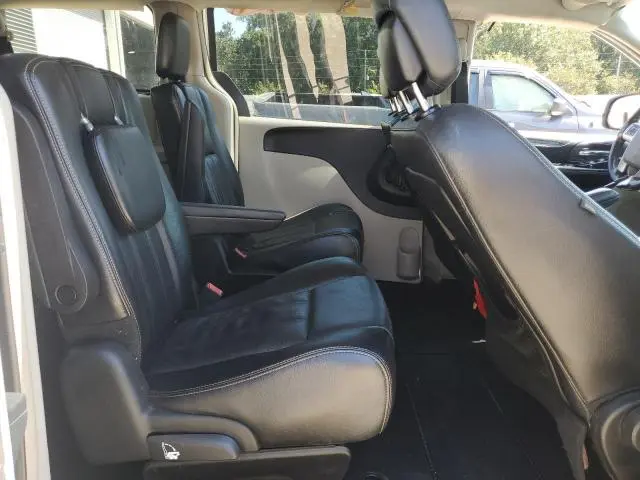 2012 CHRYSLER TOWN & COUNTRY TOURING  