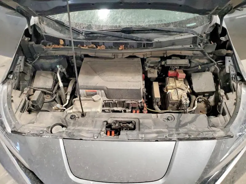 2019 NISSAN LEAF S  