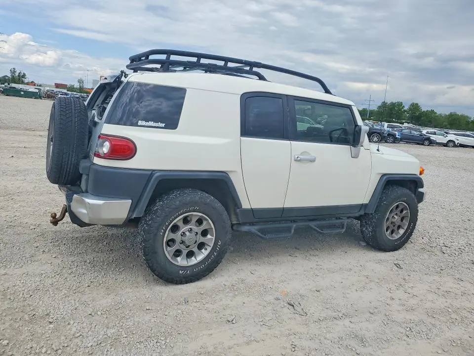 2012 TOYOTA FJ CRUISER BASE  