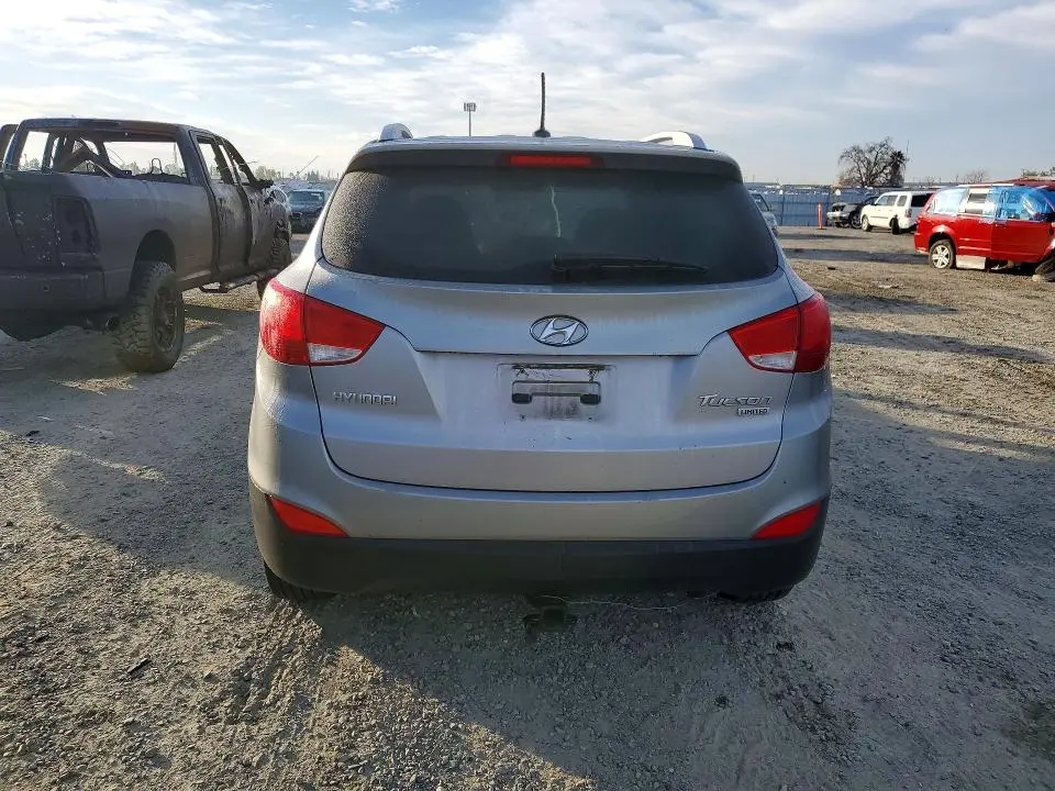 2011 HYUNDAI TUCSON GLS  