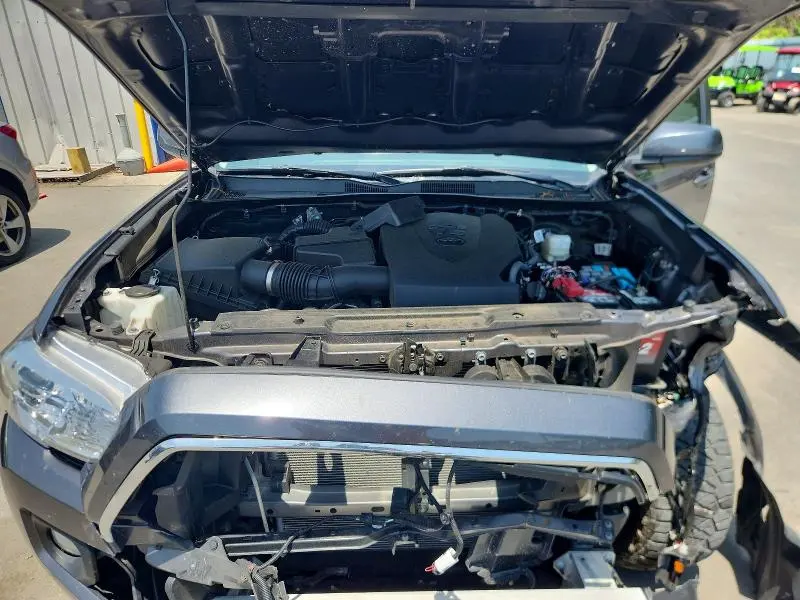 2022 TOYOTA TACOMA SR5 V6  