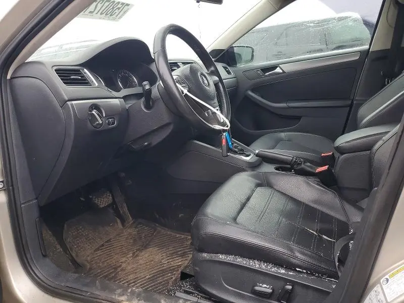 2013 VOLKSWAGEN JETTA SEL  