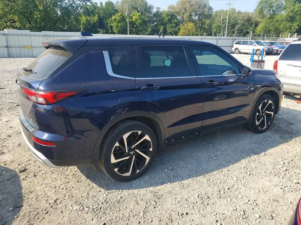 2022 MITSUBISHI OUTLANDER SE  