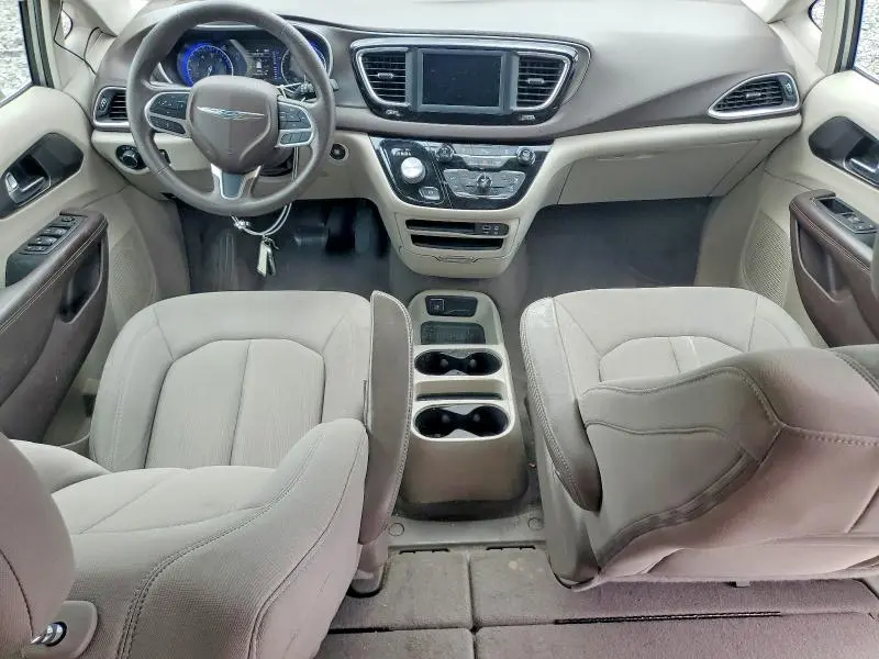 2019 CHRYSLER PACIFICA LX  