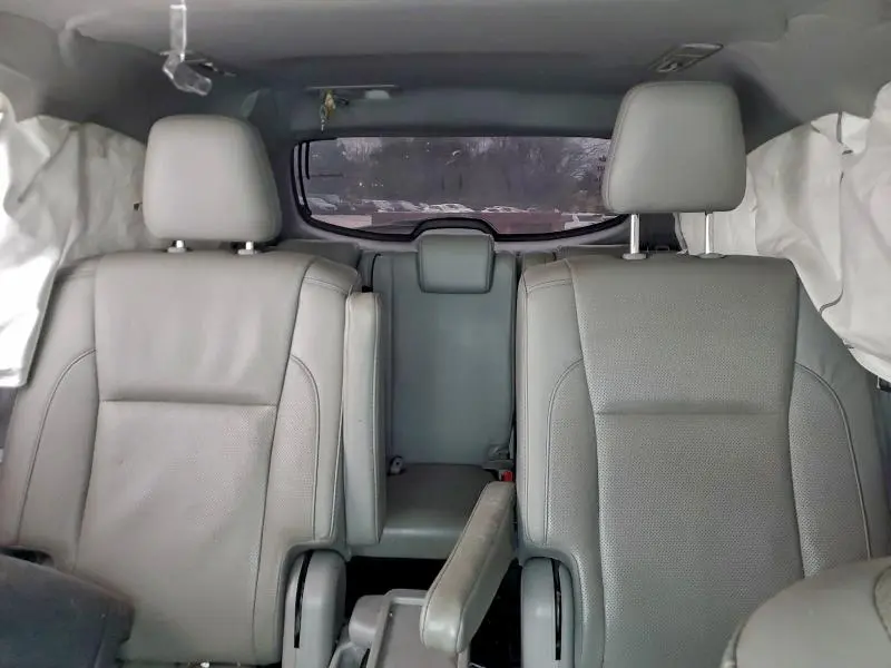 2017 TOYOTA HIGHLANDER LIMITED  