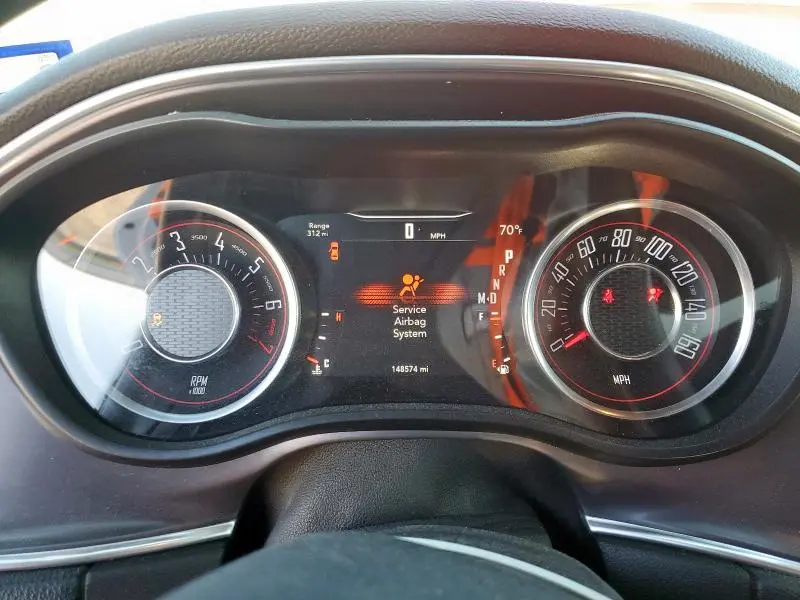 2015 DODGE CHALLENGER SXT  