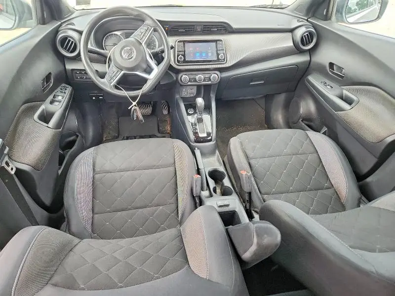 2020 NISSAN KICKS S  
