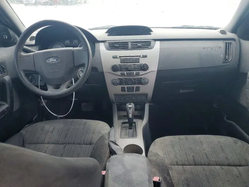 2010 FORD FOCUS SE  