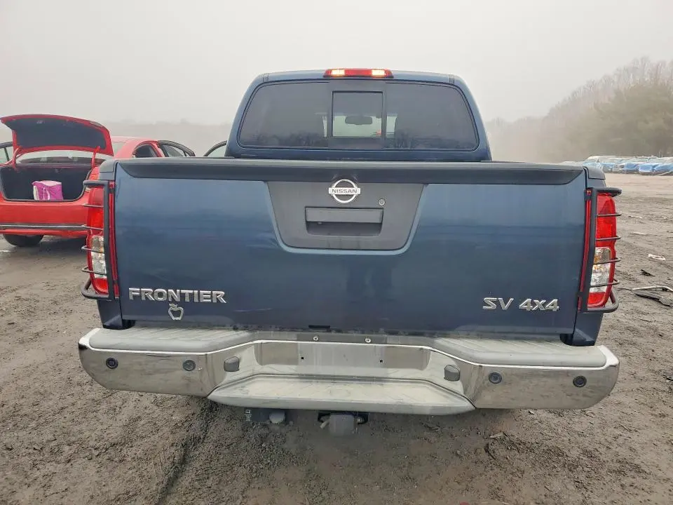 2015 NISSAN FRONTIER S  