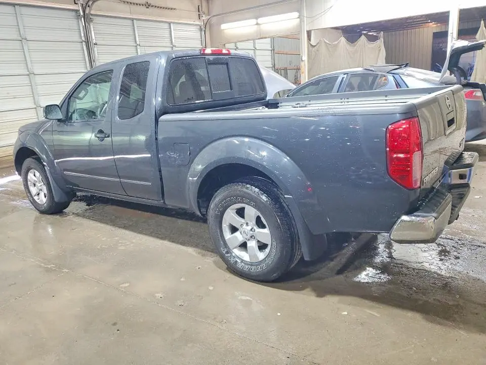 2012 NISSAN FRONTIER SV V6  
