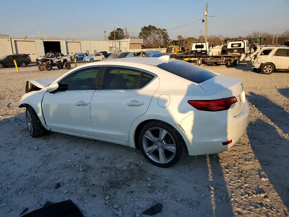 2013 ACURA ILX 20 PREMIUM  