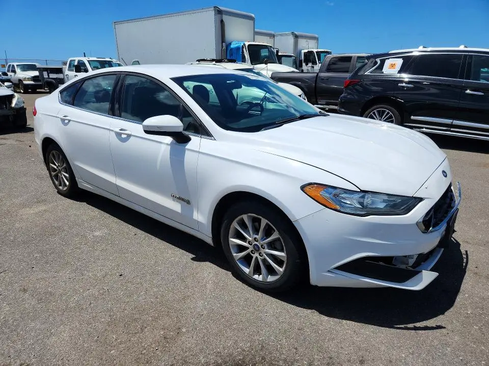 2017 FORD FUSION SE HYBRID  