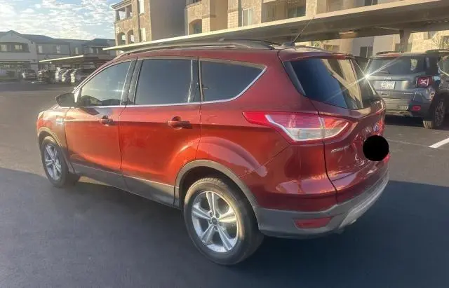 2016 FORD ESCAPE SE  