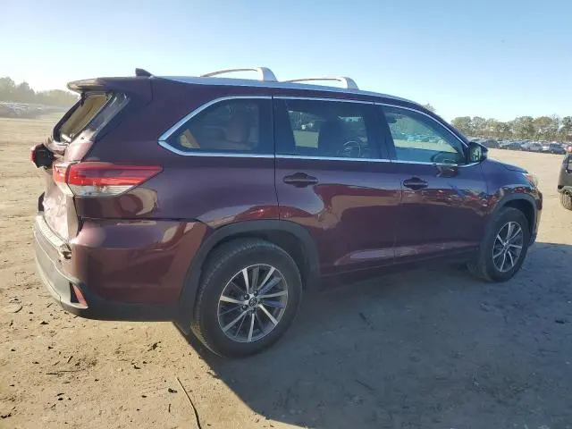 2018 TOYOTA HIGHLANDER SE  