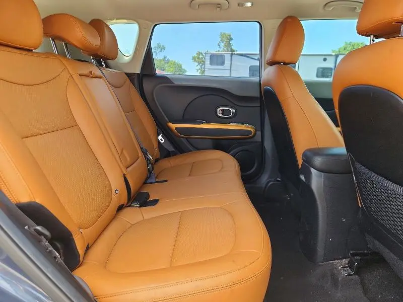 2016 KIA SOUL !  