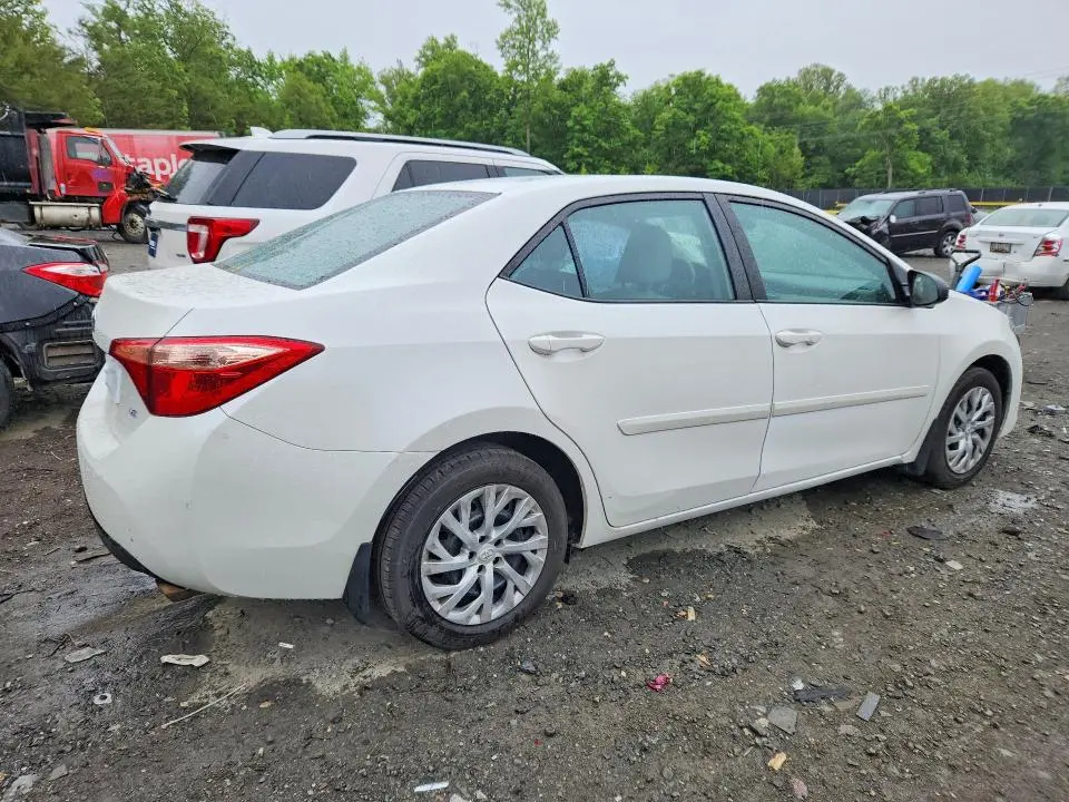2018 TOYOTA COROLLA LE  