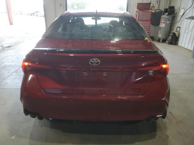 2020 TOYOTA AVALON XSE  