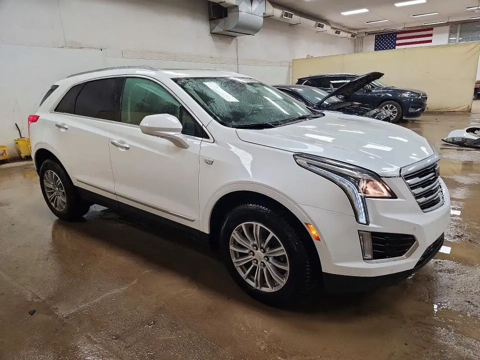2019 CADILLAC XT5 LUXURY  