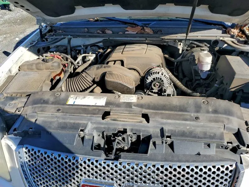 2011 GMC YUKON XL DENALI  