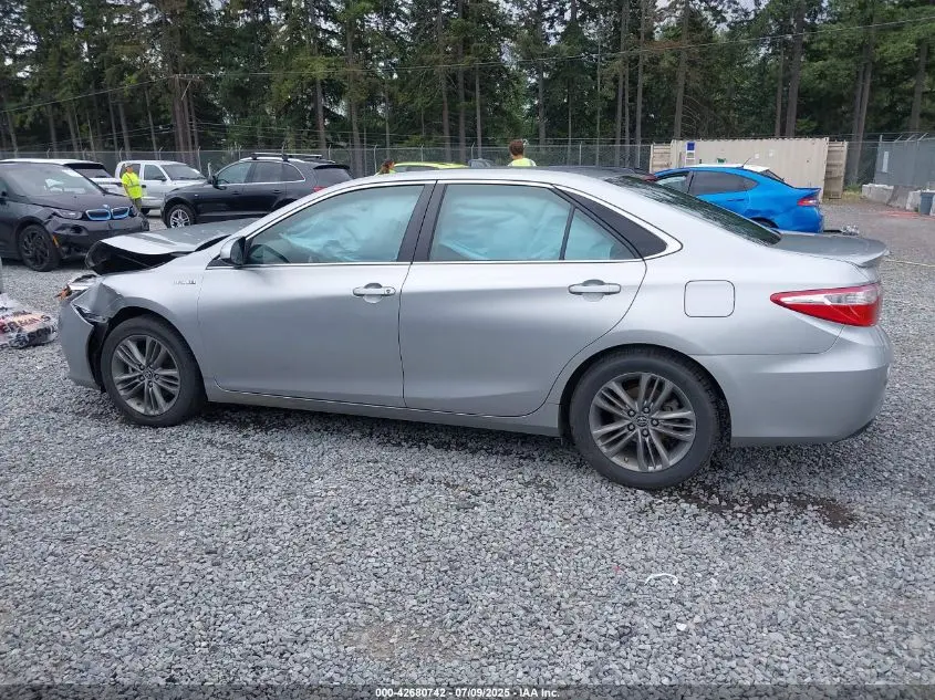 2015 TOYOTA CAMRY HYBRID SE