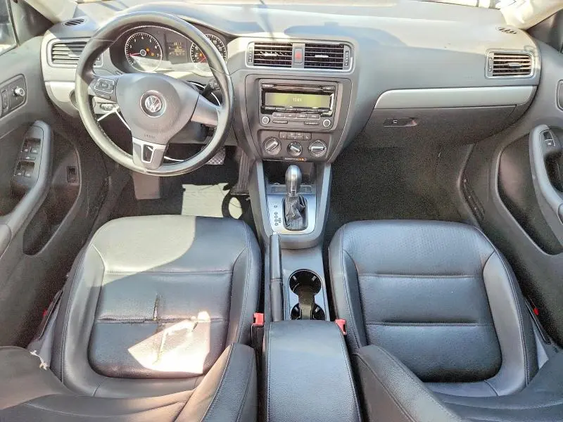 2014 VOLKSWAGEN JETTA SE  