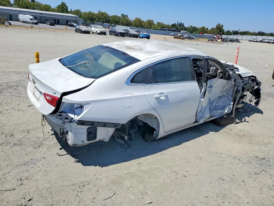 2017 CHEVROLET MALIBU LT  