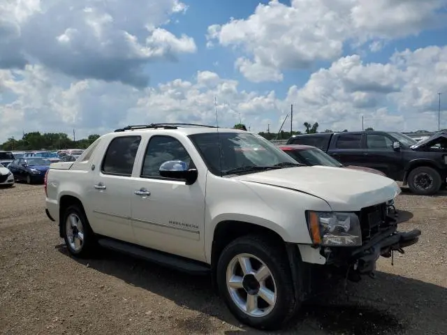 2013 CHEVROLET AVALANCHE LTZ  