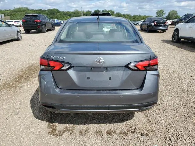 2021 NISSAN VERSA S  