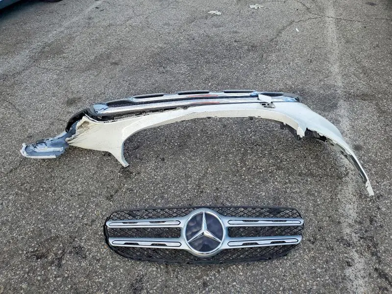 2020 MERCEDES-BENZ GLC 300  