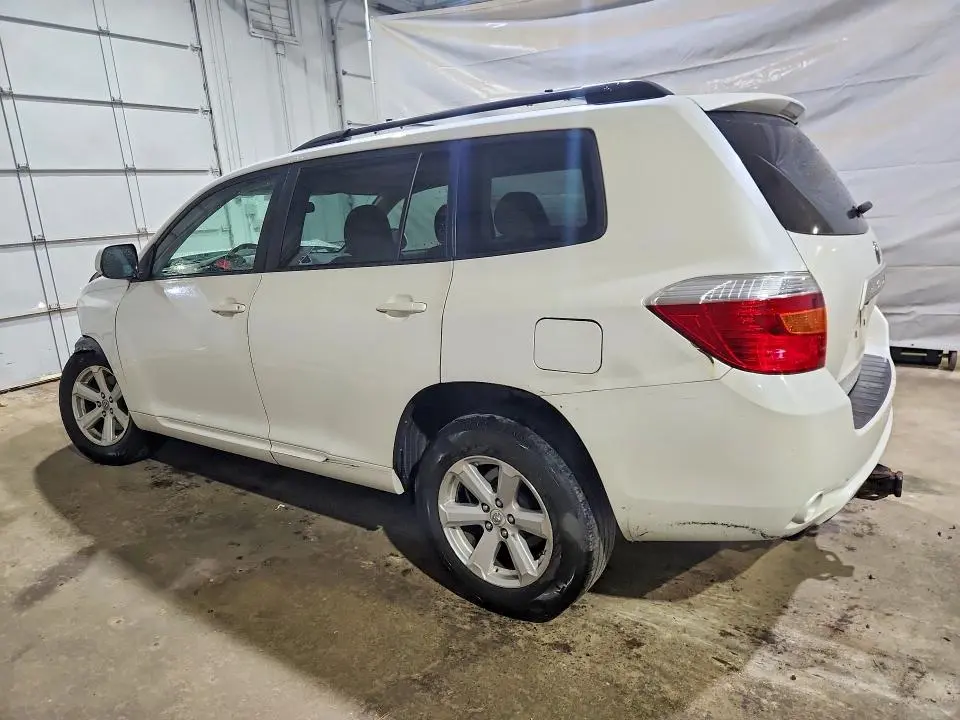 2010 TOYOTA HIGHLANDER BASE  