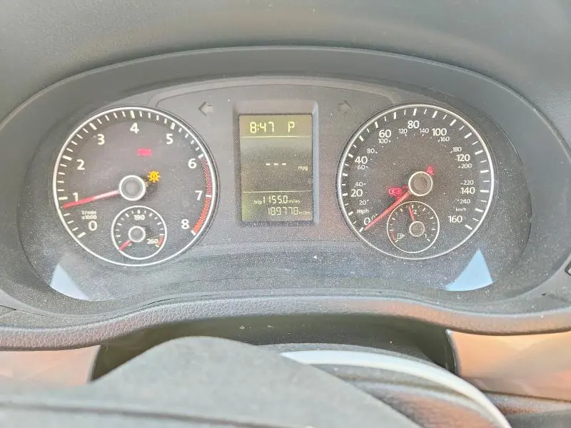 2013 VOLKSWAGEN PASSAT S  