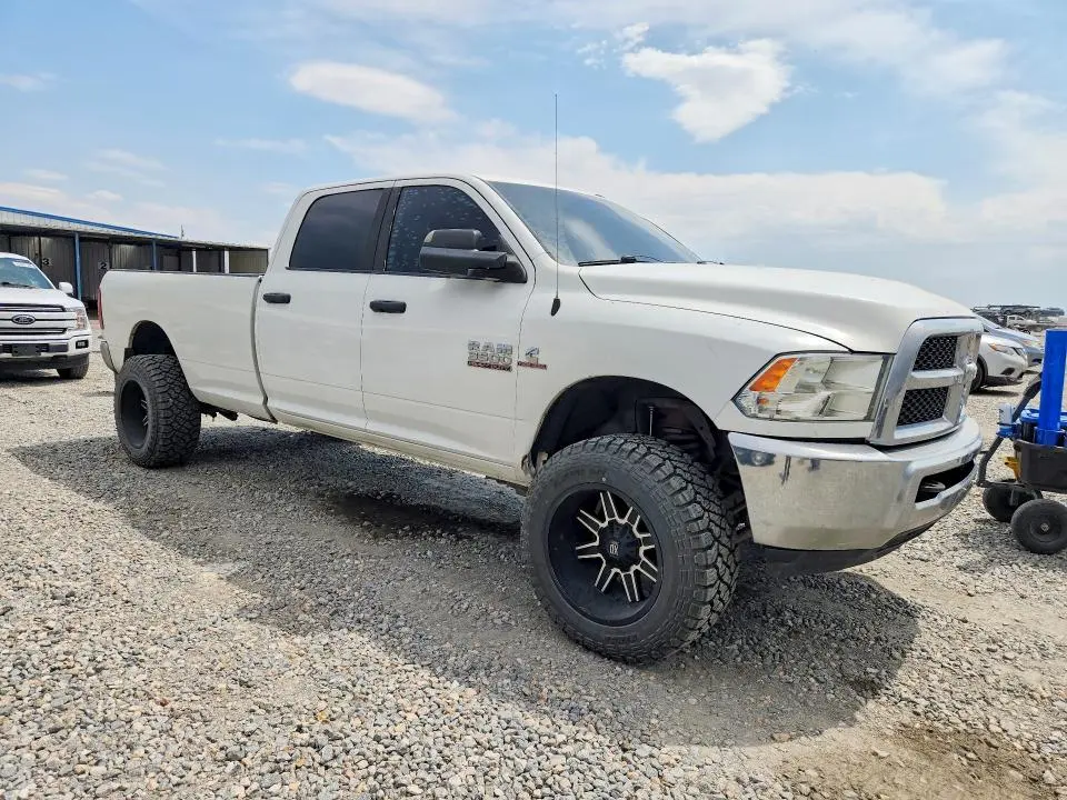 2014 RAM 3500 SLT  