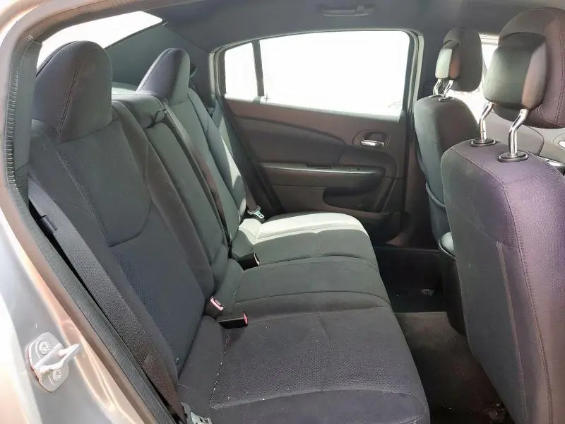 2014 CHRYSLER 200 LX  