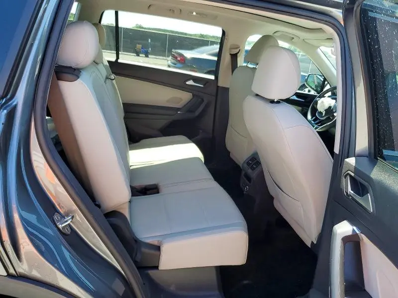2020 VOLKSWAGEN TIGUAN SE  