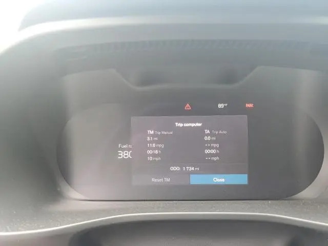 2024 VOLVO XC40 CORE  
