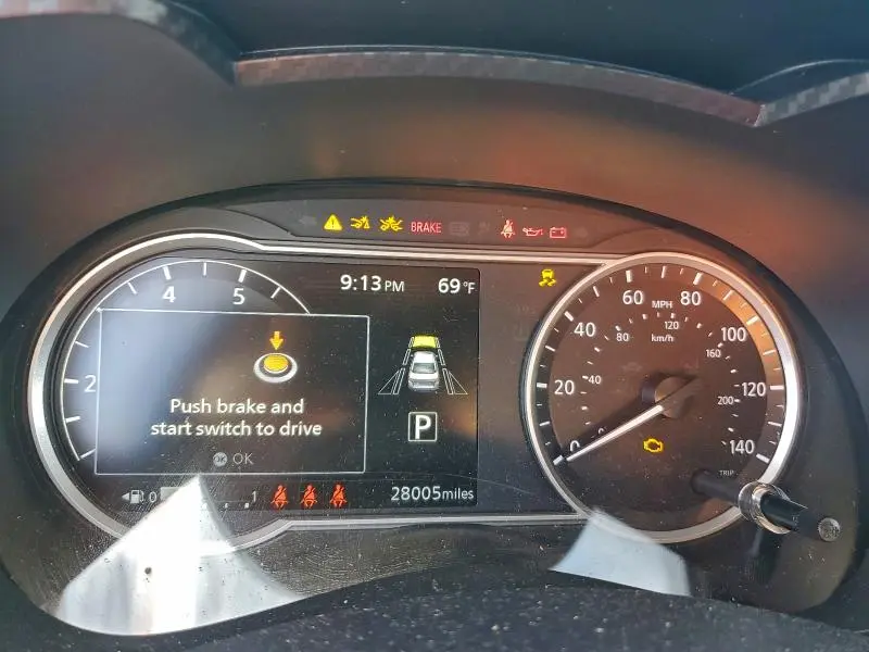 2024 NISSAN VERSA SV  