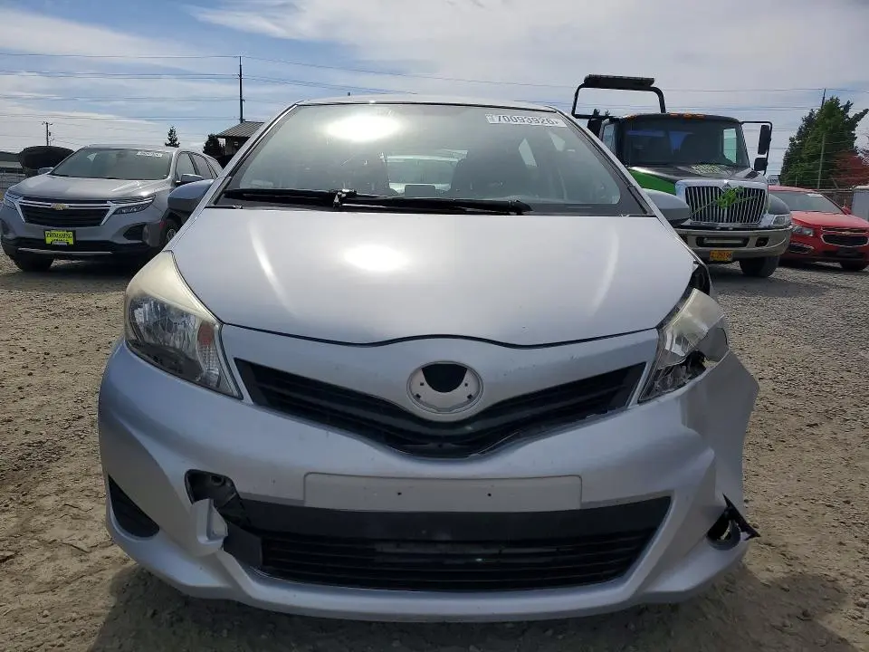 2014 TOYOTA YARIS 5-DOOR L  