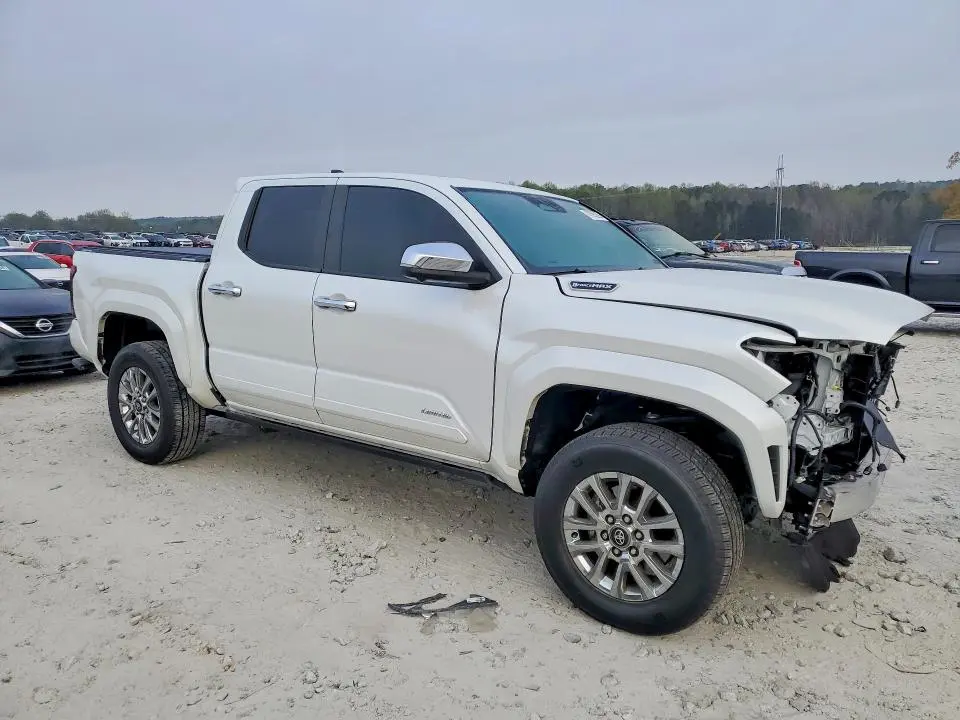 2024 TOYOTA TACOMA LIMITED HV  