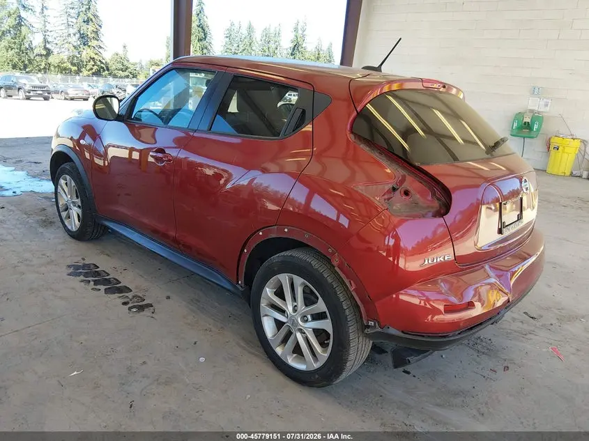 2013 NISSAN JUKE SL