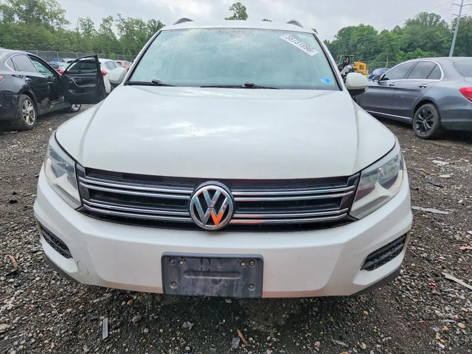 2017 VOLKSWAGEN TIGUAN S  